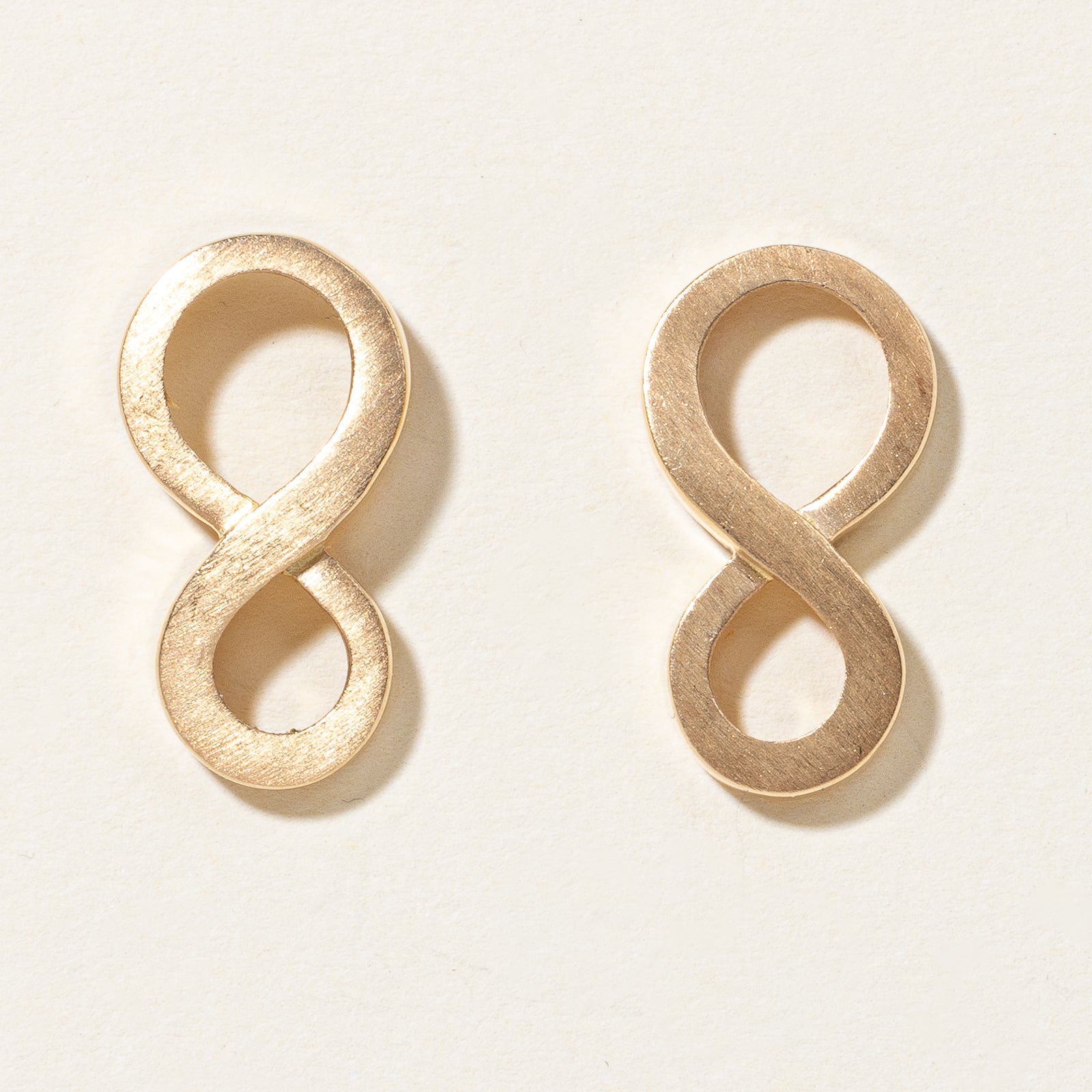 Infinity Knot Stud Earrings |