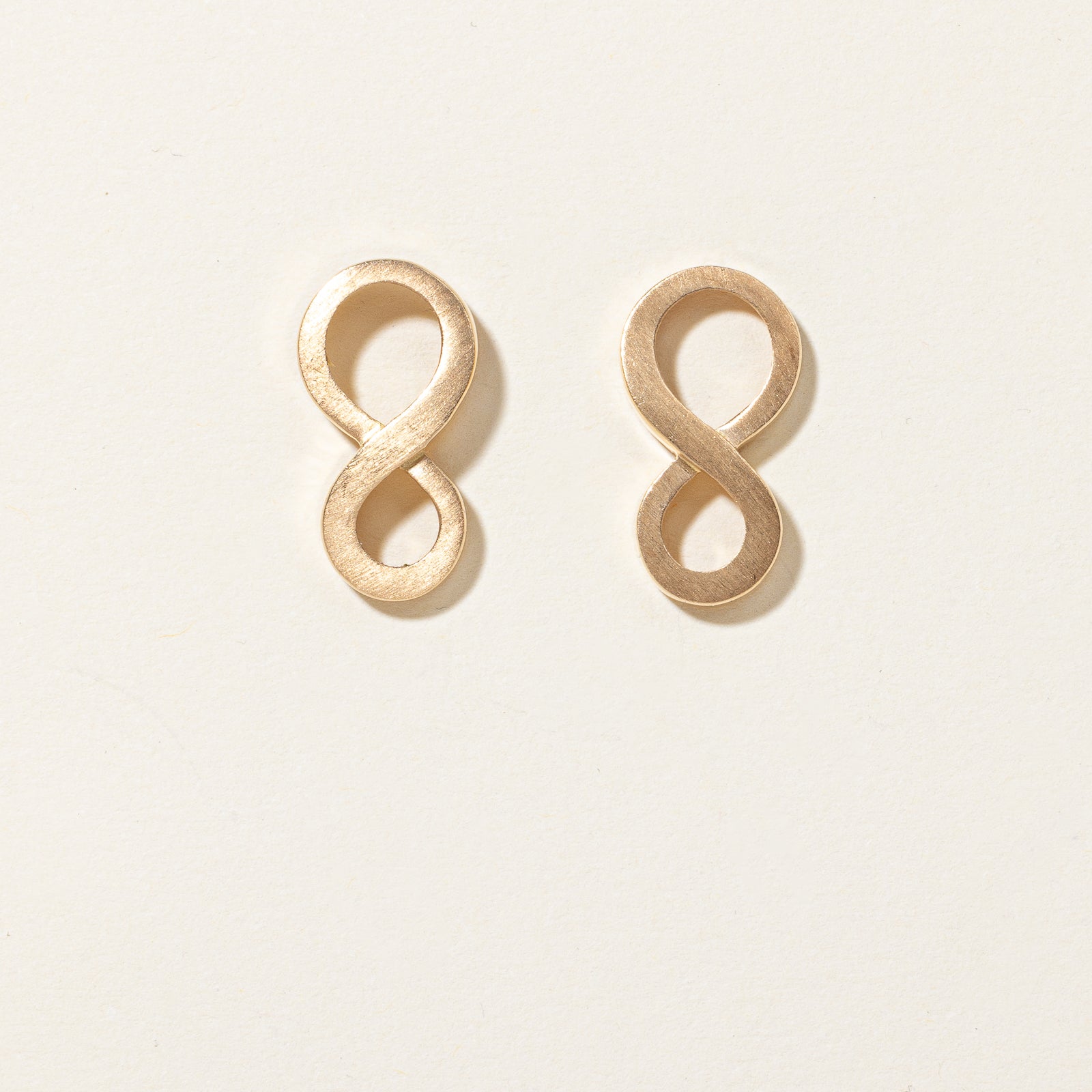 Infinity Knot Stud Earrings |