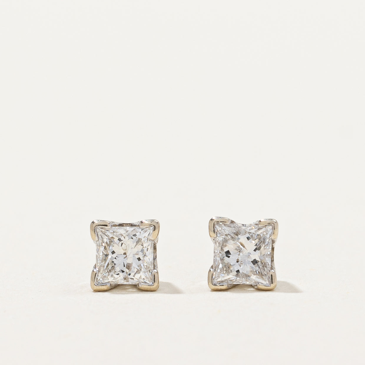 Princess Cut Diamond Earrings | 0.26ctw |