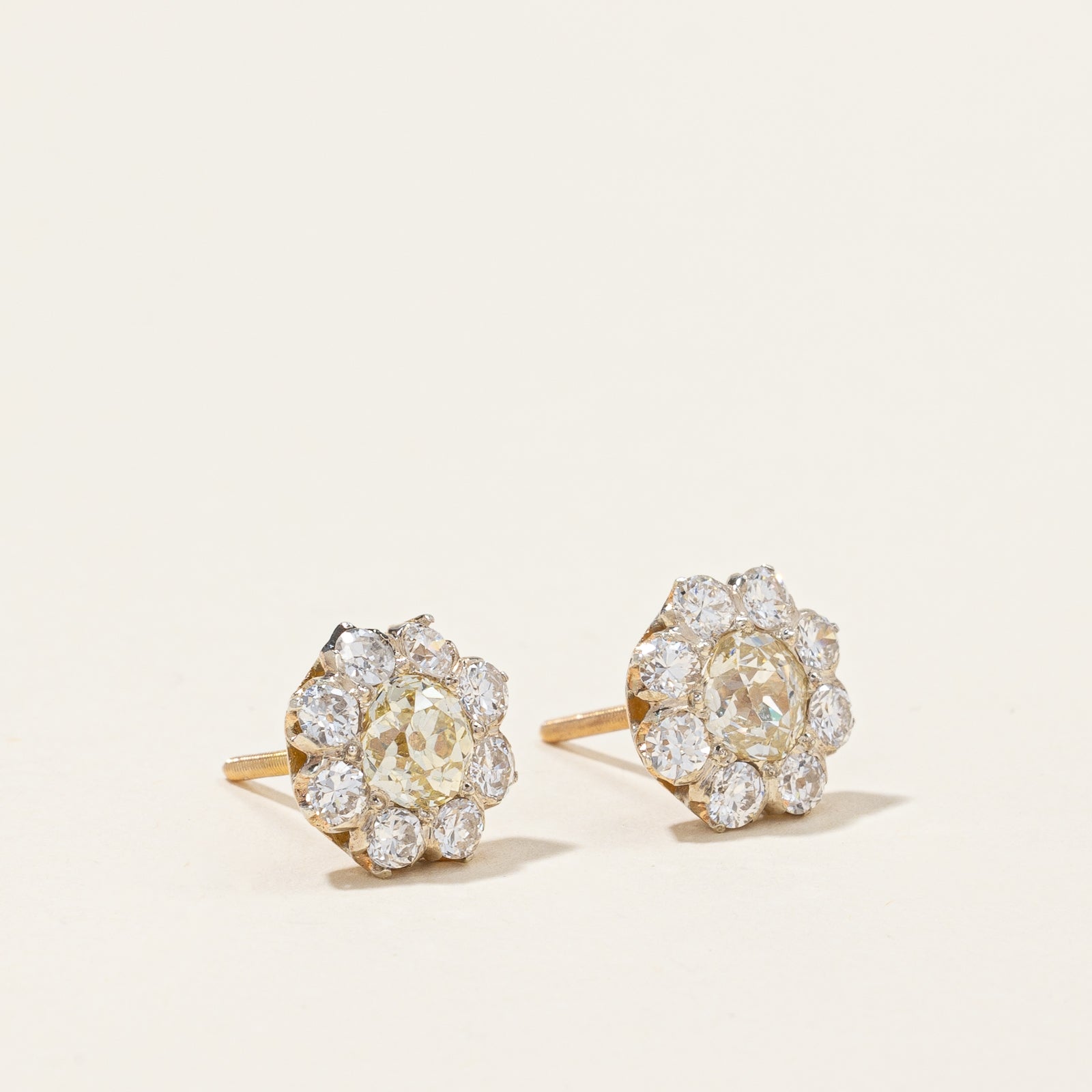 Boucles d'oreilles puces à vis Diasy en diamant taille ancienne, style édouardien vintage | 2,20 ct VS2/SI1 M/N | 