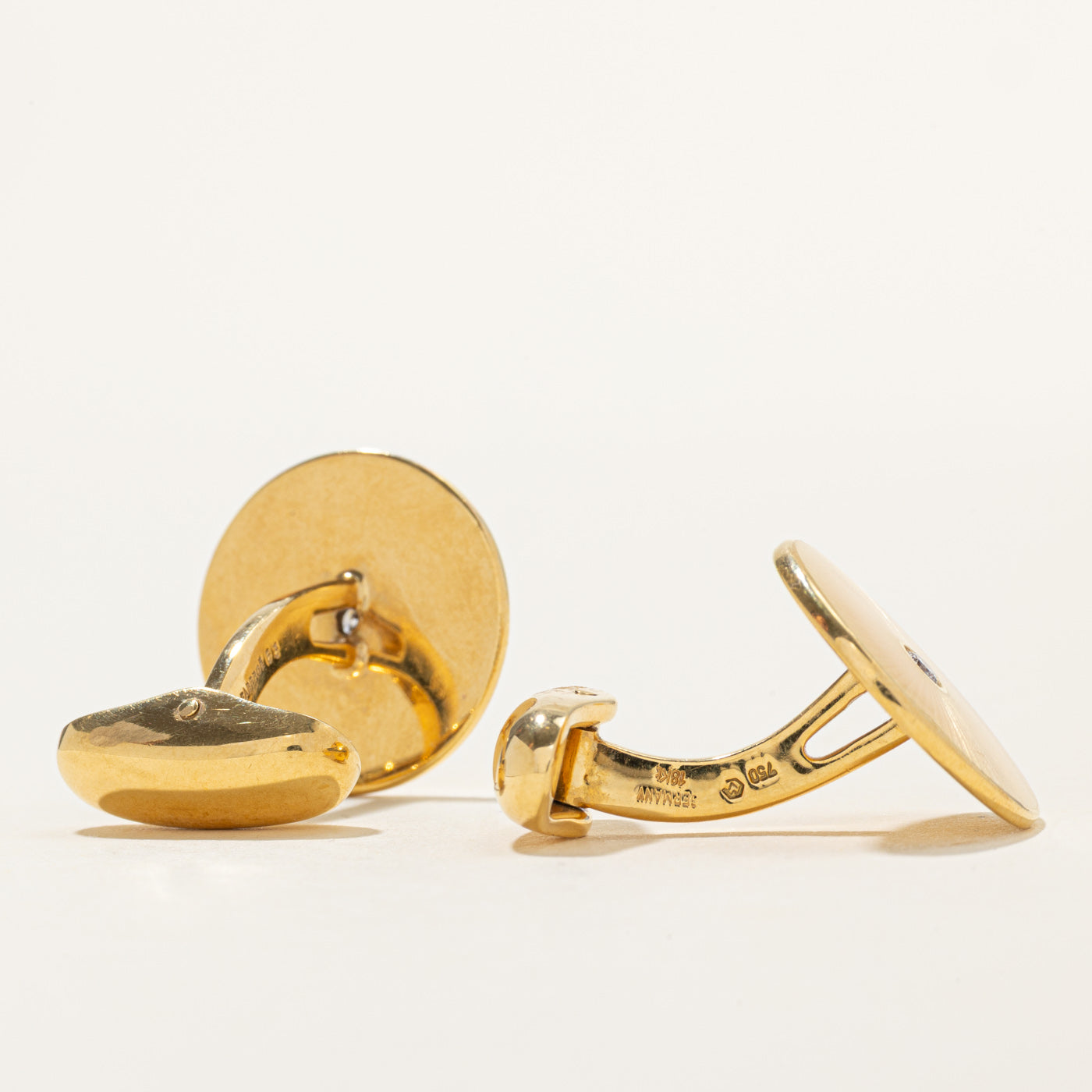 'Fabergé' 18K Diamond Disc Cufflinks | 0.10ctw