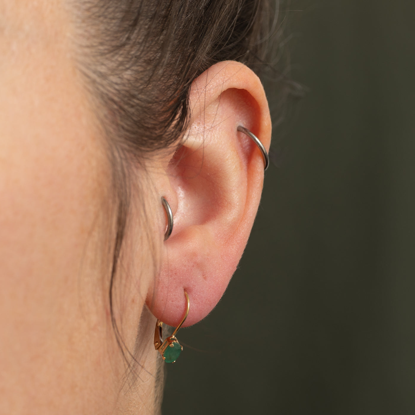 Boucles d'oreilles pendantes à fermoir à levier émeraude