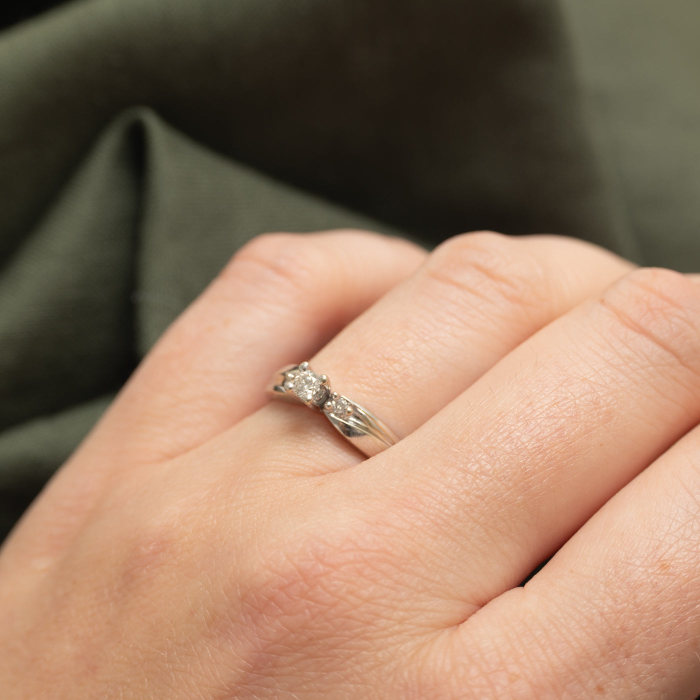 Basket Set Diamond Accented Ring | SZ 6.25