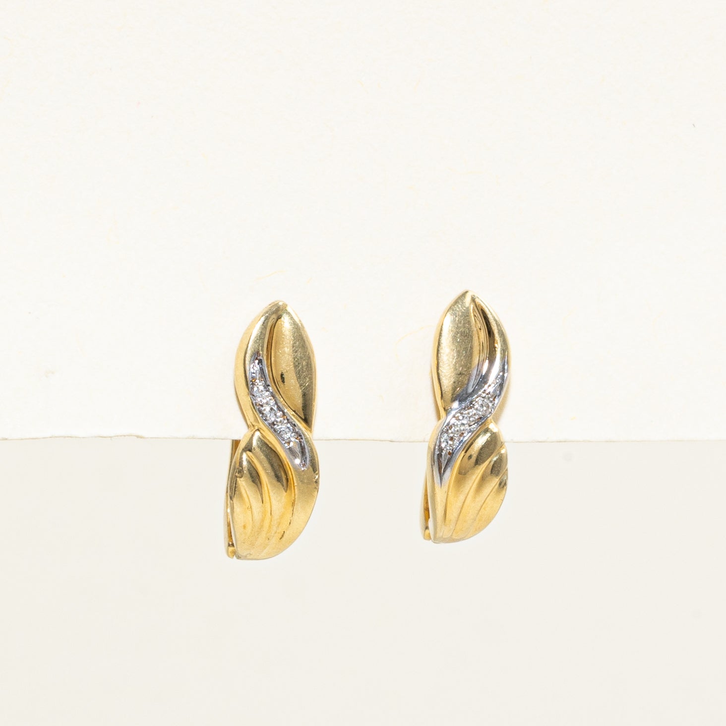 Diamond Grooved Drop Earrings