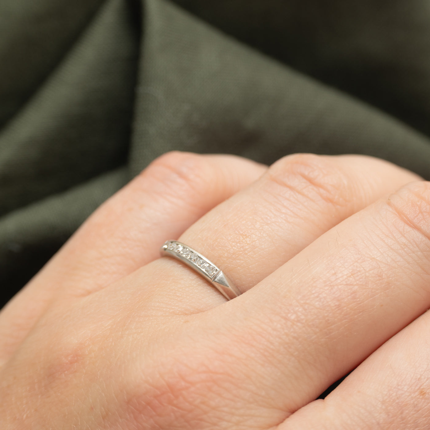 Platinum Seven Stone Diamond Band | SZ 4.5