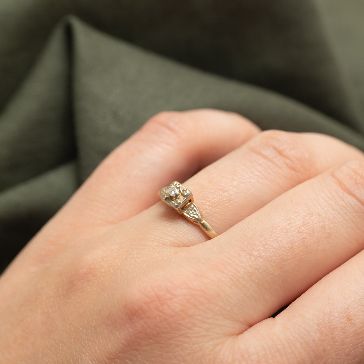 Solitaire Diamond Petite Ring | SZ 7