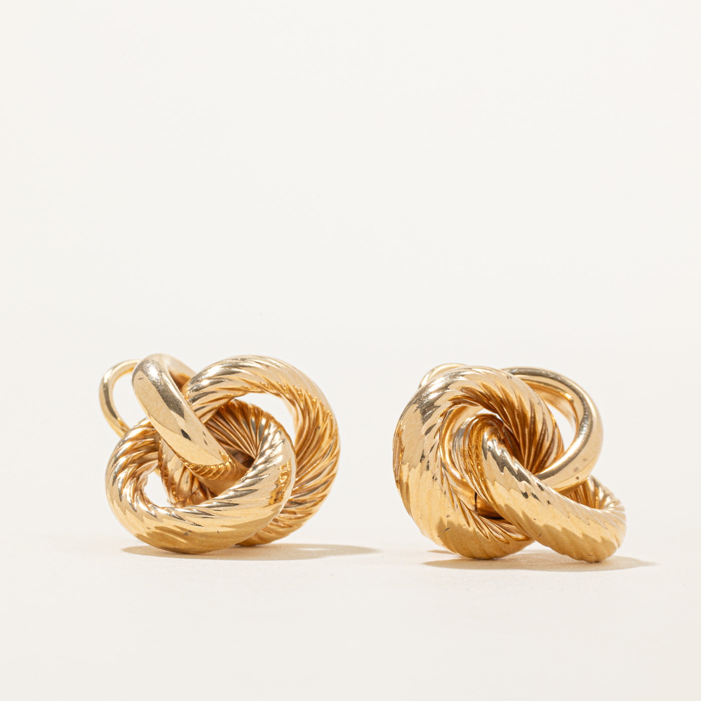 14k Yellow Gold Textured Knot Stud Earring