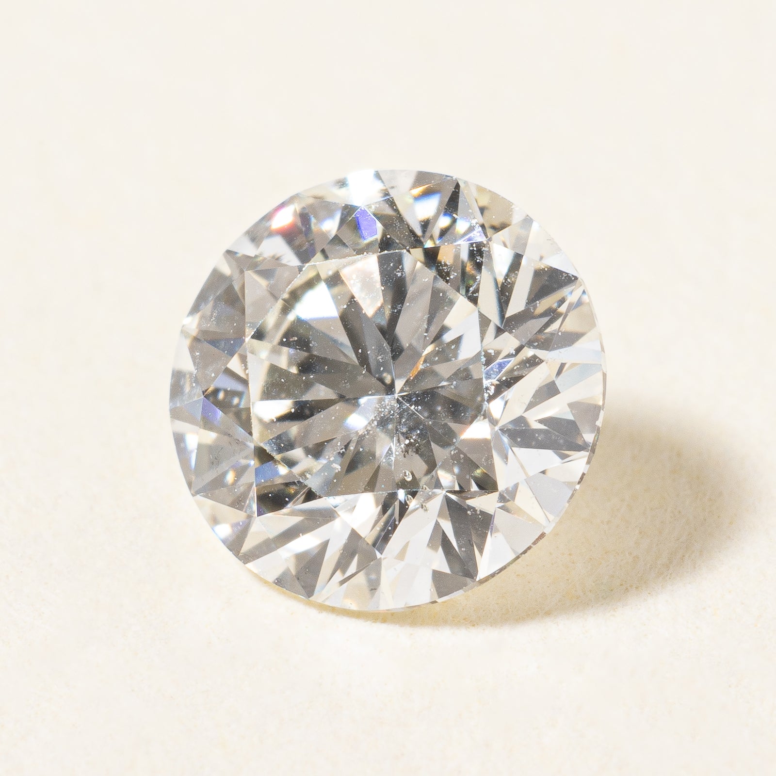 GIA-graded Round Brilliant Cut Natural Loose Diamond | 0.70ct |