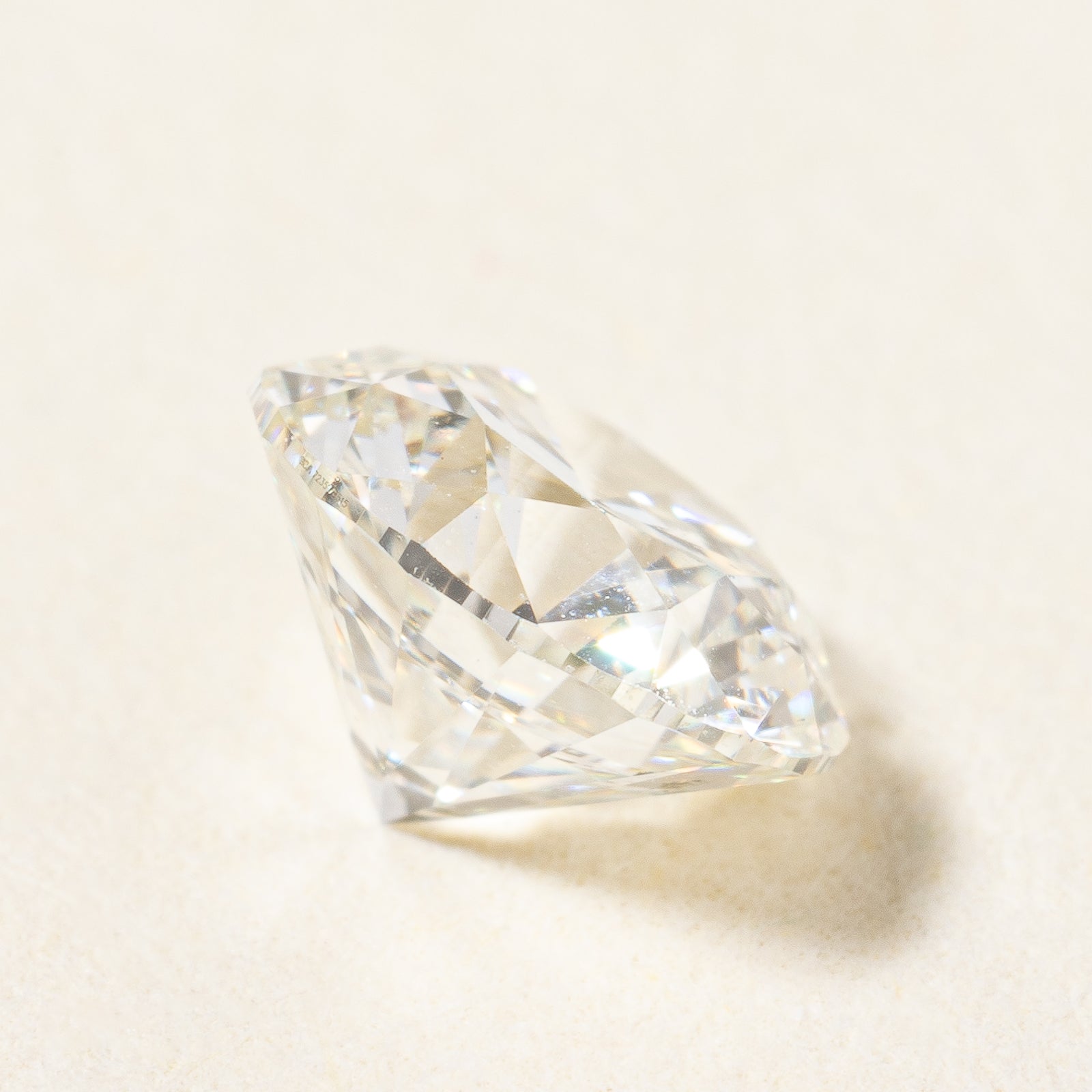 GIA-graded Round Brilliant Cut Natural Loose Diamond | 0.70ct |