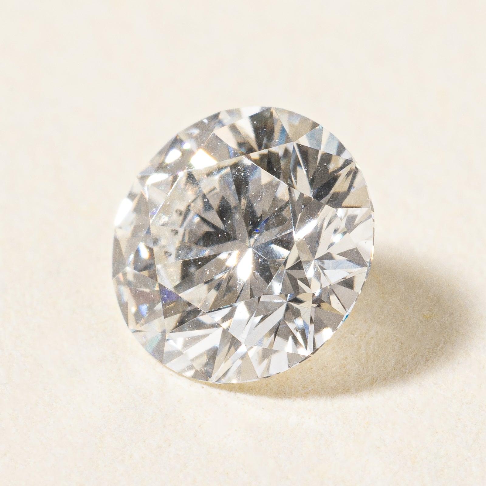 GIA-graded Round Brilliant Cut Natural Loose Diamond | GIA 0.60ct SI1 G |