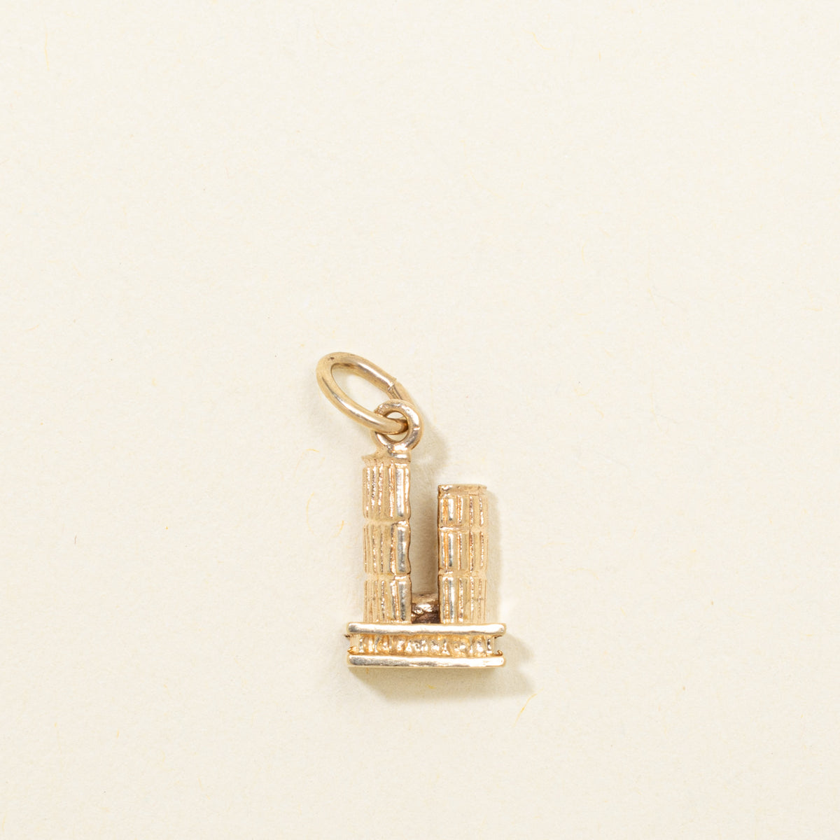 10k Yellow Gold Toronto City Hall Charm