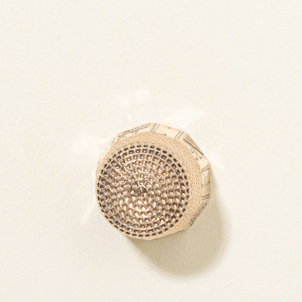 9k Yellow Gold Engraved Thimble