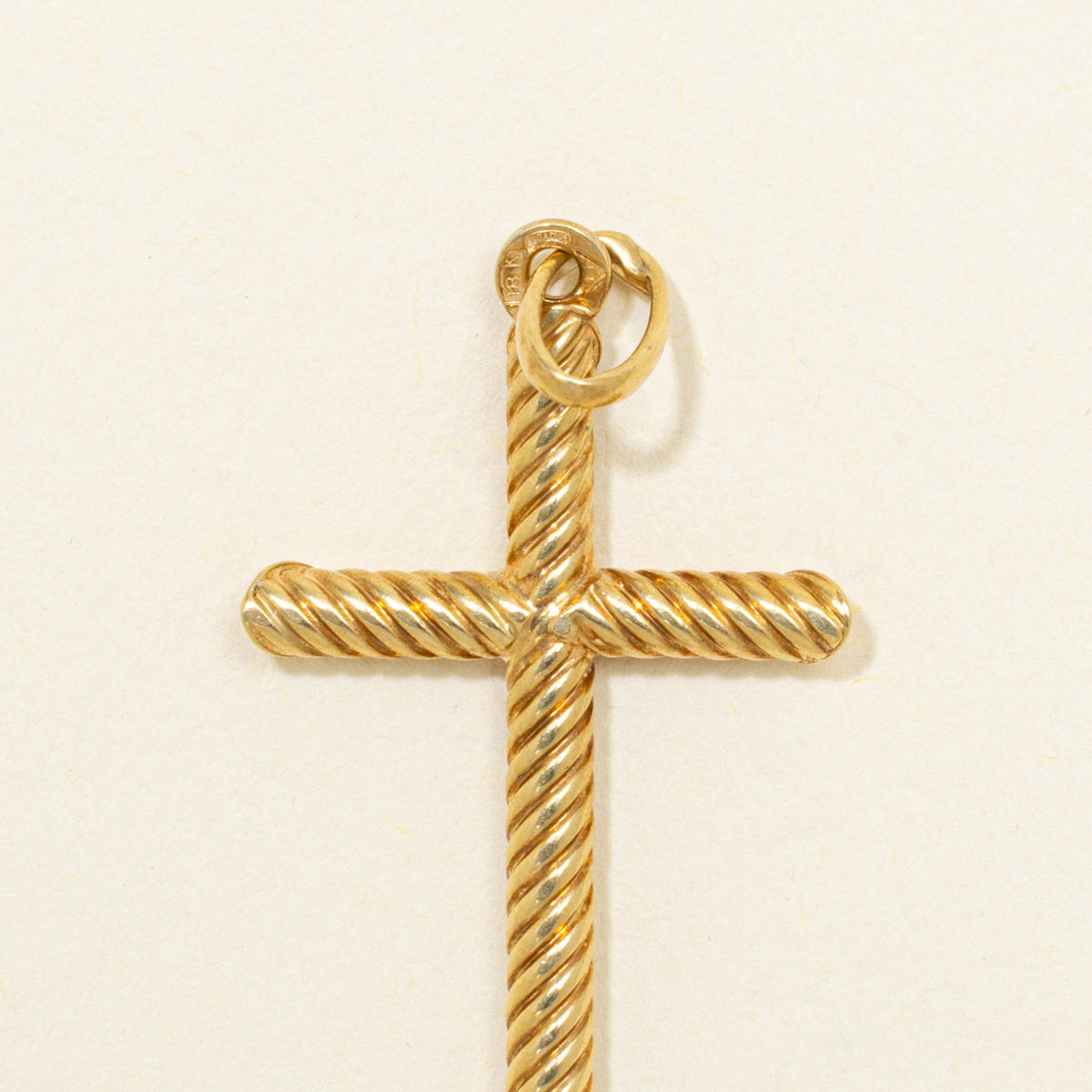 'Unoaerre' 18k Rope Textured Cross Pendant