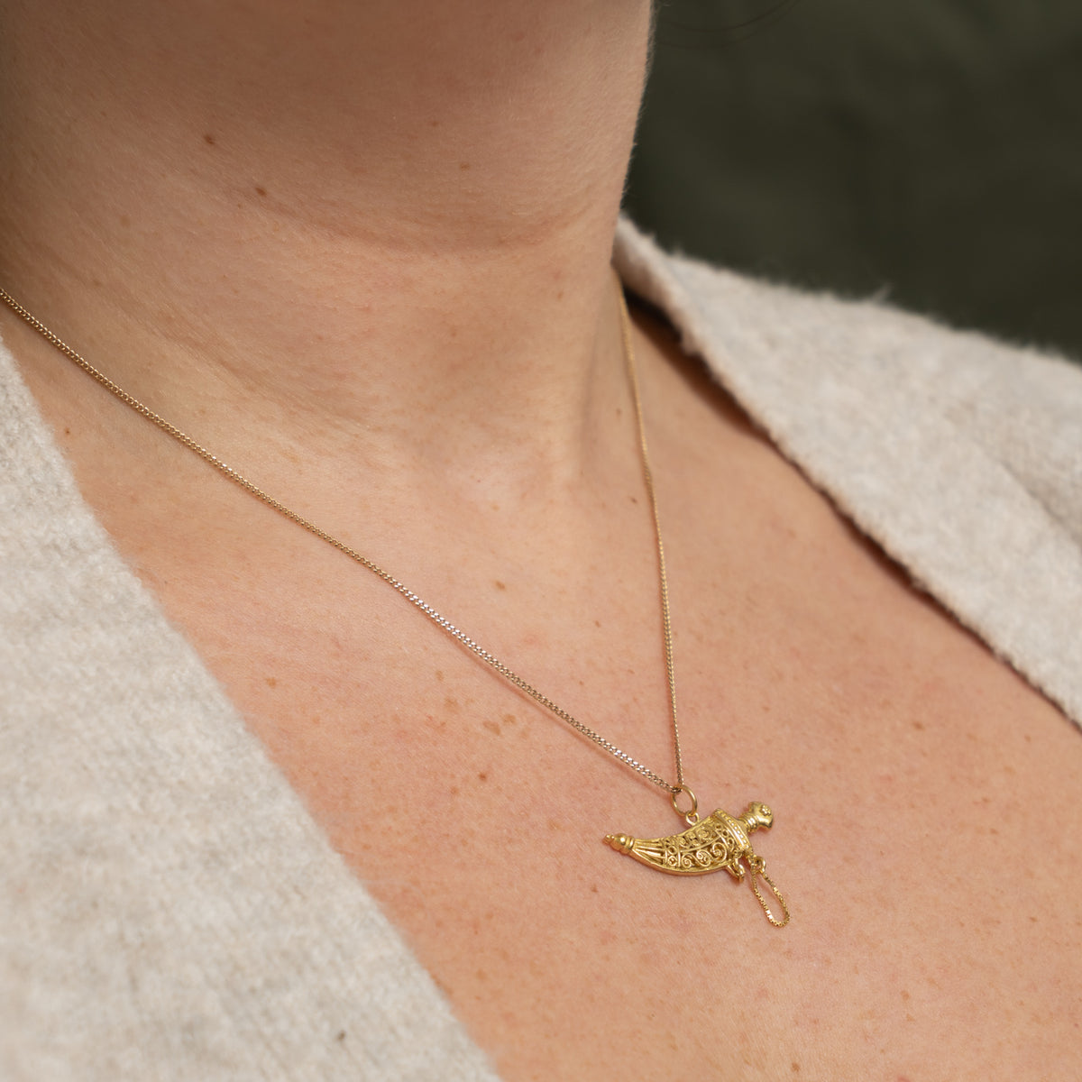 18k Yellow Gold Ornate Dagger & Sheath Charm