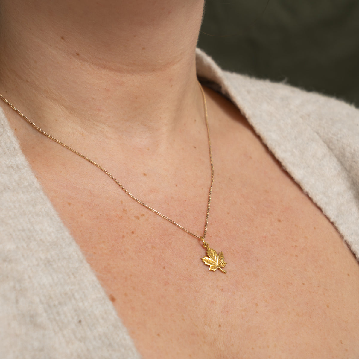 14k Yellow Gold Engraved Maple Leaf Charm