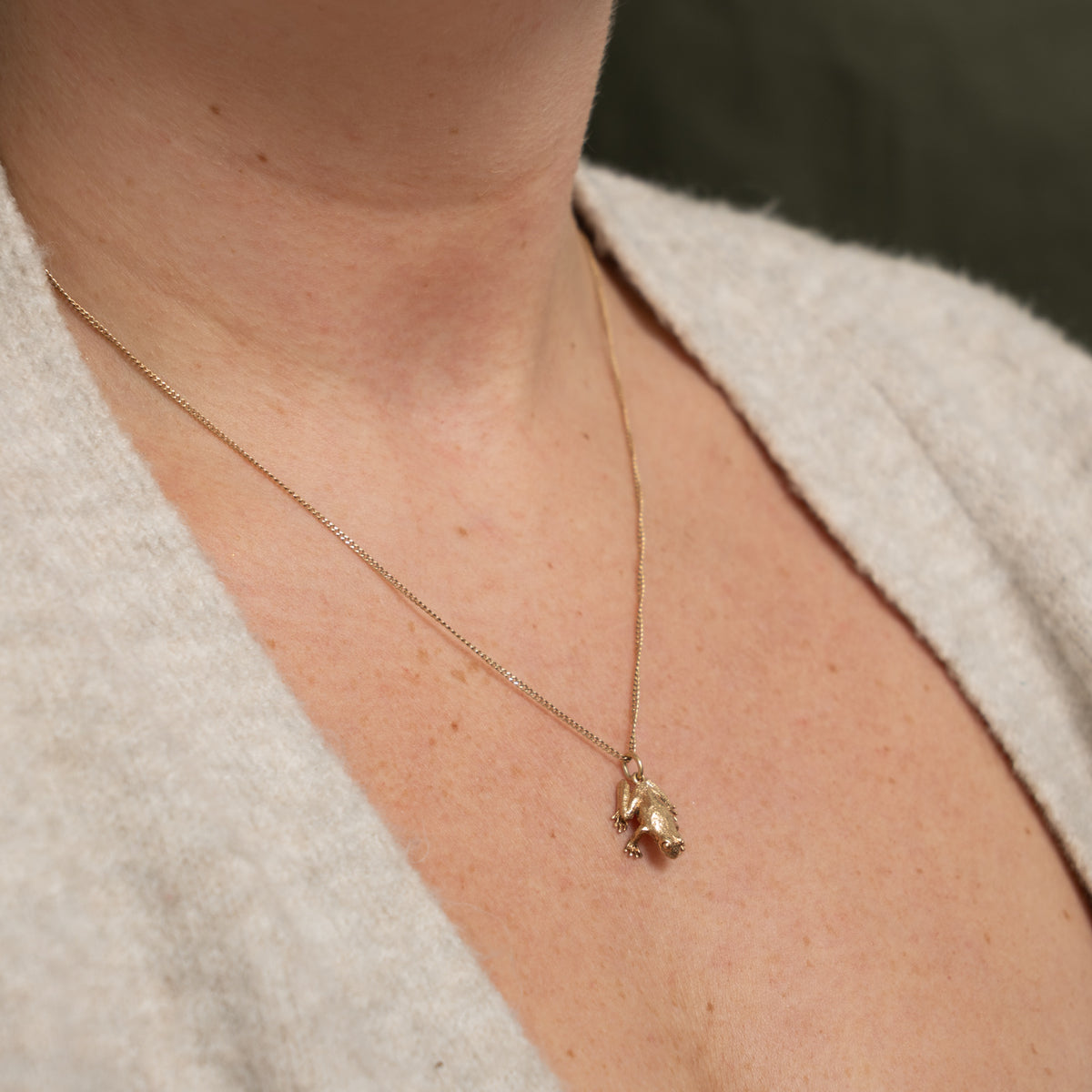 1978 Sheffield 9k Textured Frog Charm