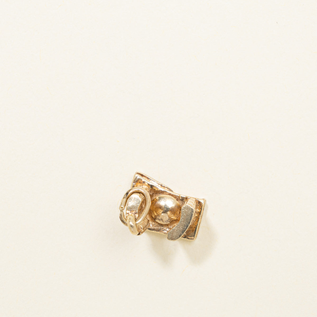 10k Yellow Gold Toronto City Hall Charm