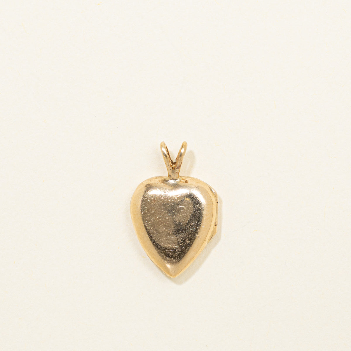 10k Yellow Gold Floral Engraved Heart Locket