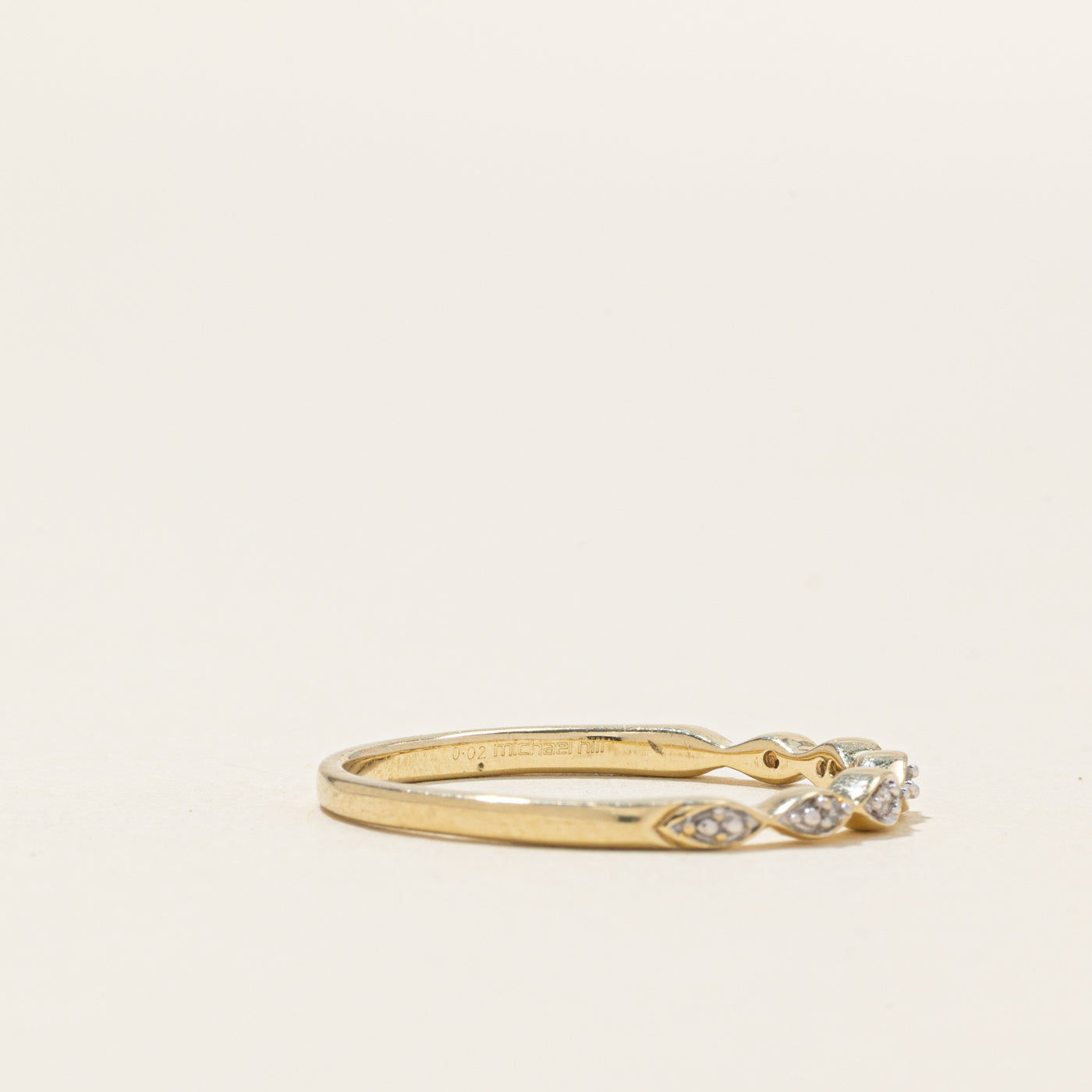 Semi Eternity Diamond Scalloped Band | SZ 8.25