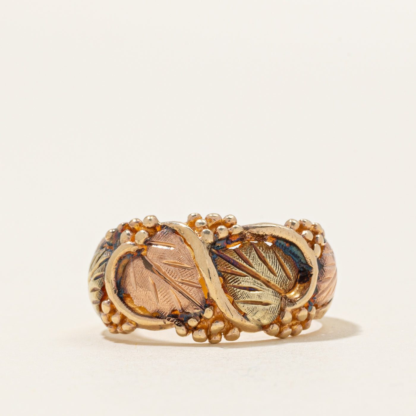 Bague gravée en feuille d'or jaune | Taille 6
