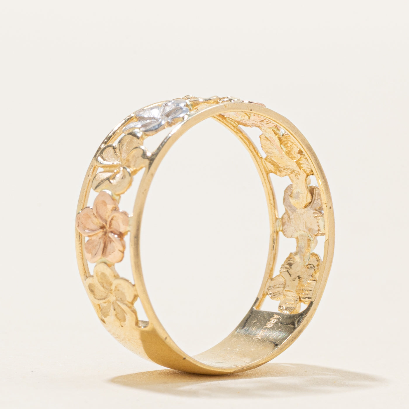 14k Tri Tone Gold Flower Band | SZ 9