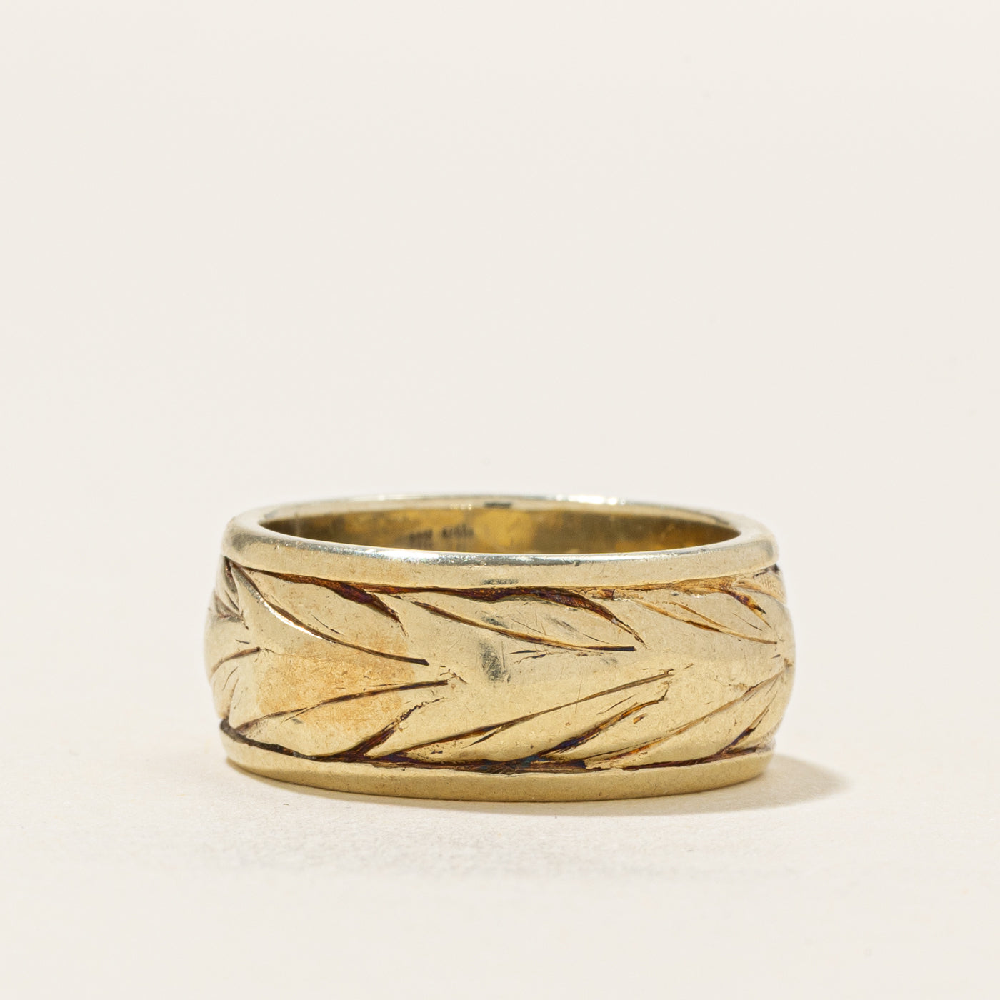 14k Yellow Gold Engraved Cigar Band | 8.20mm | SZ 5.5