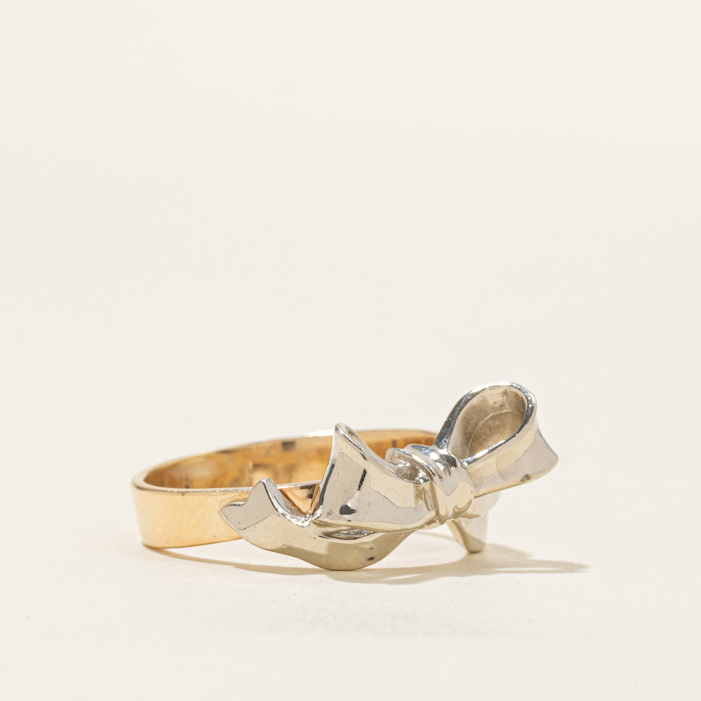14k Yellow & White Gold Bow Ring | SZ 8