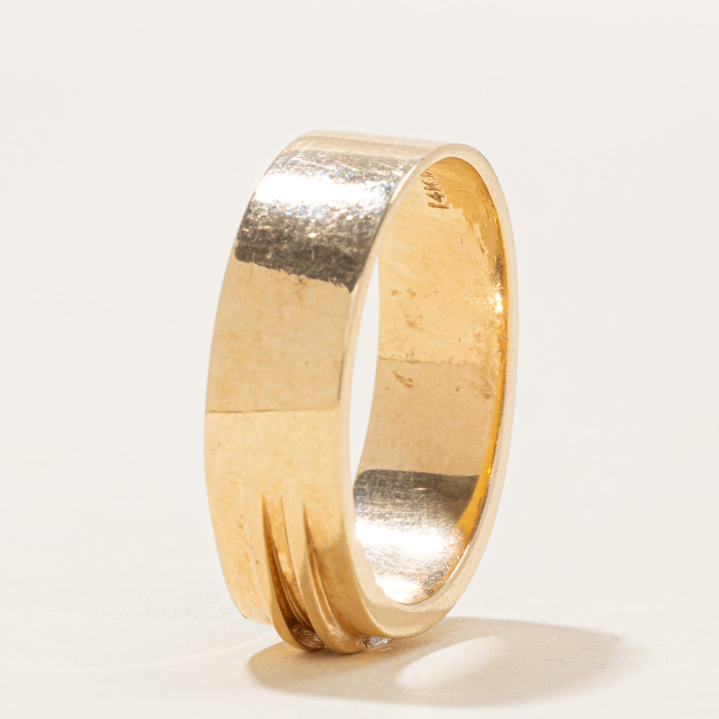 Baguette Cut Diamond Grooved Band | SZ 9.25