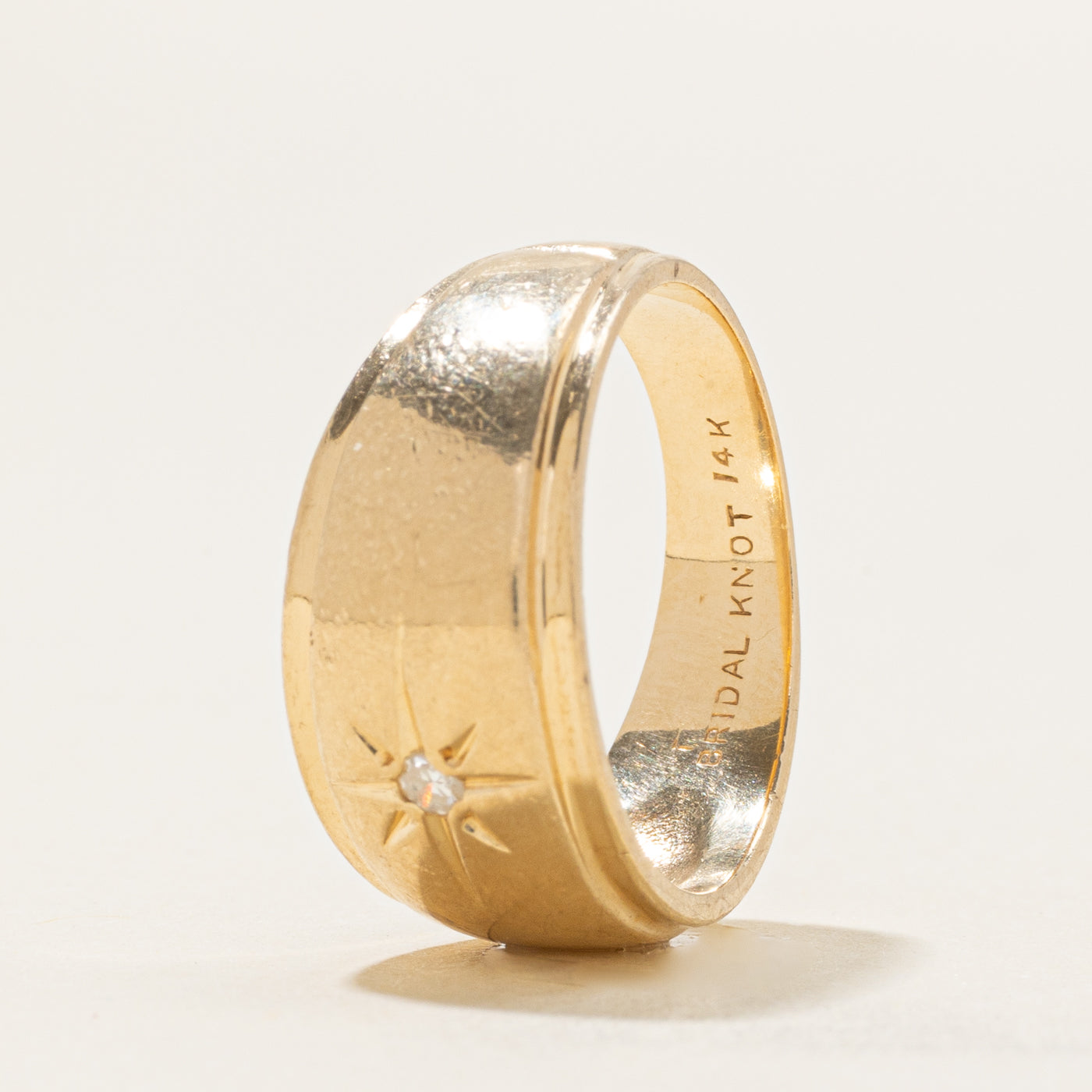 Star Set Diamond Grooved Band | SZ 6.75