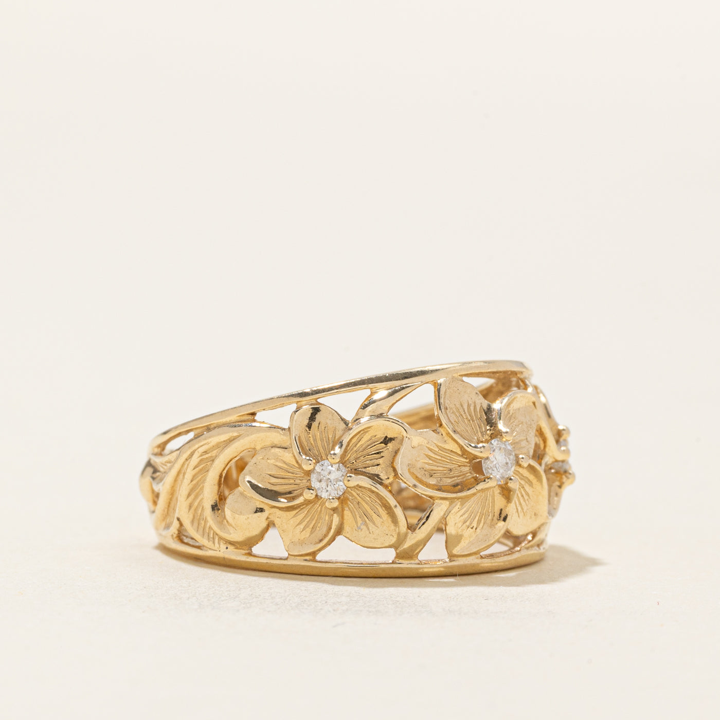 Diamond Floral Engraved Ring | SZ 7