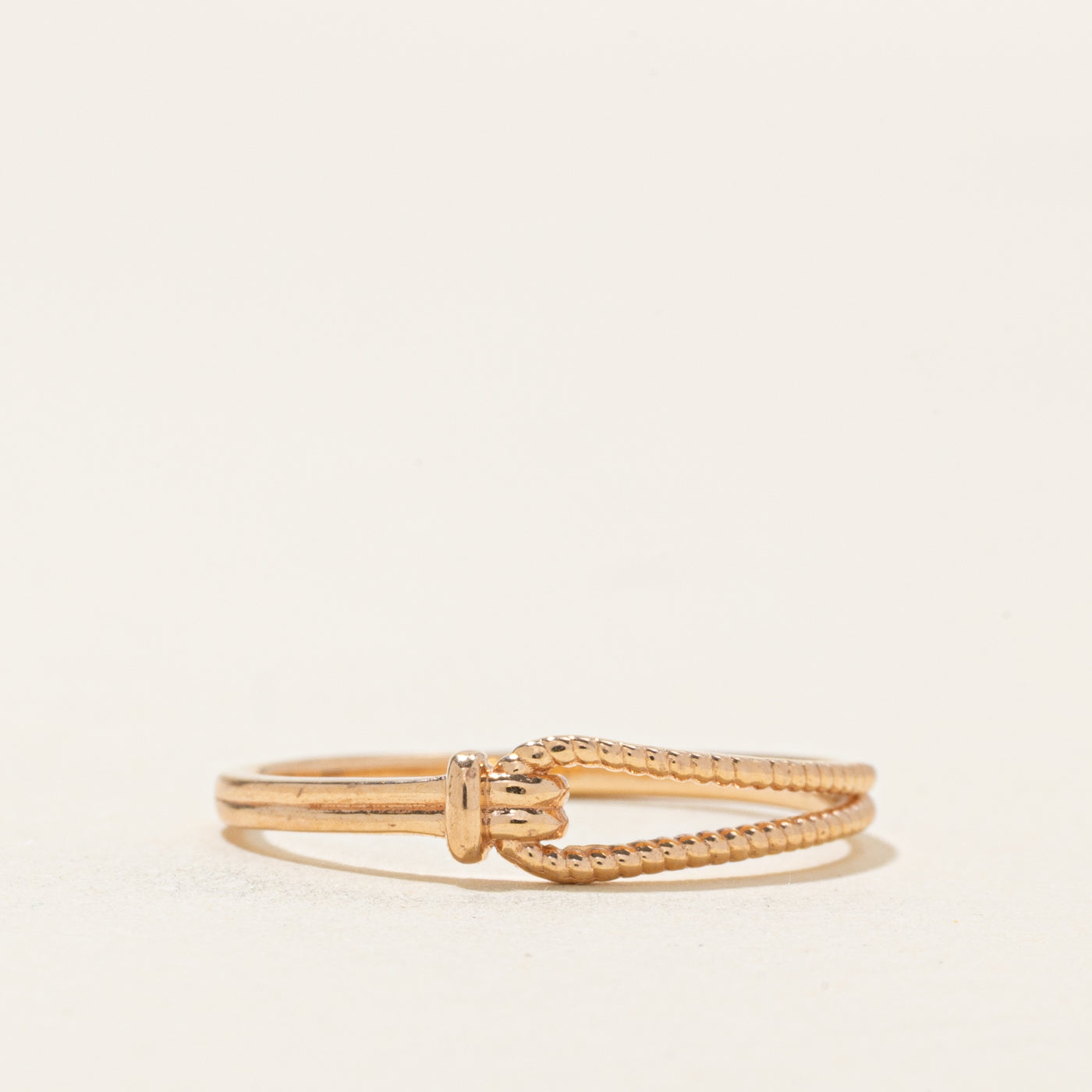 18k Yellow Gold Looped Ring | SZ 7.75