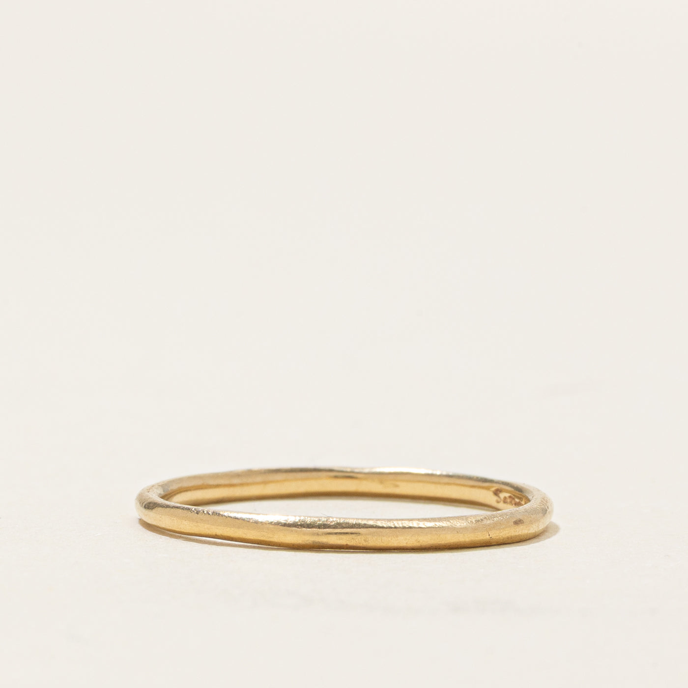 18k White Gold Thin Band | SZ 6.75