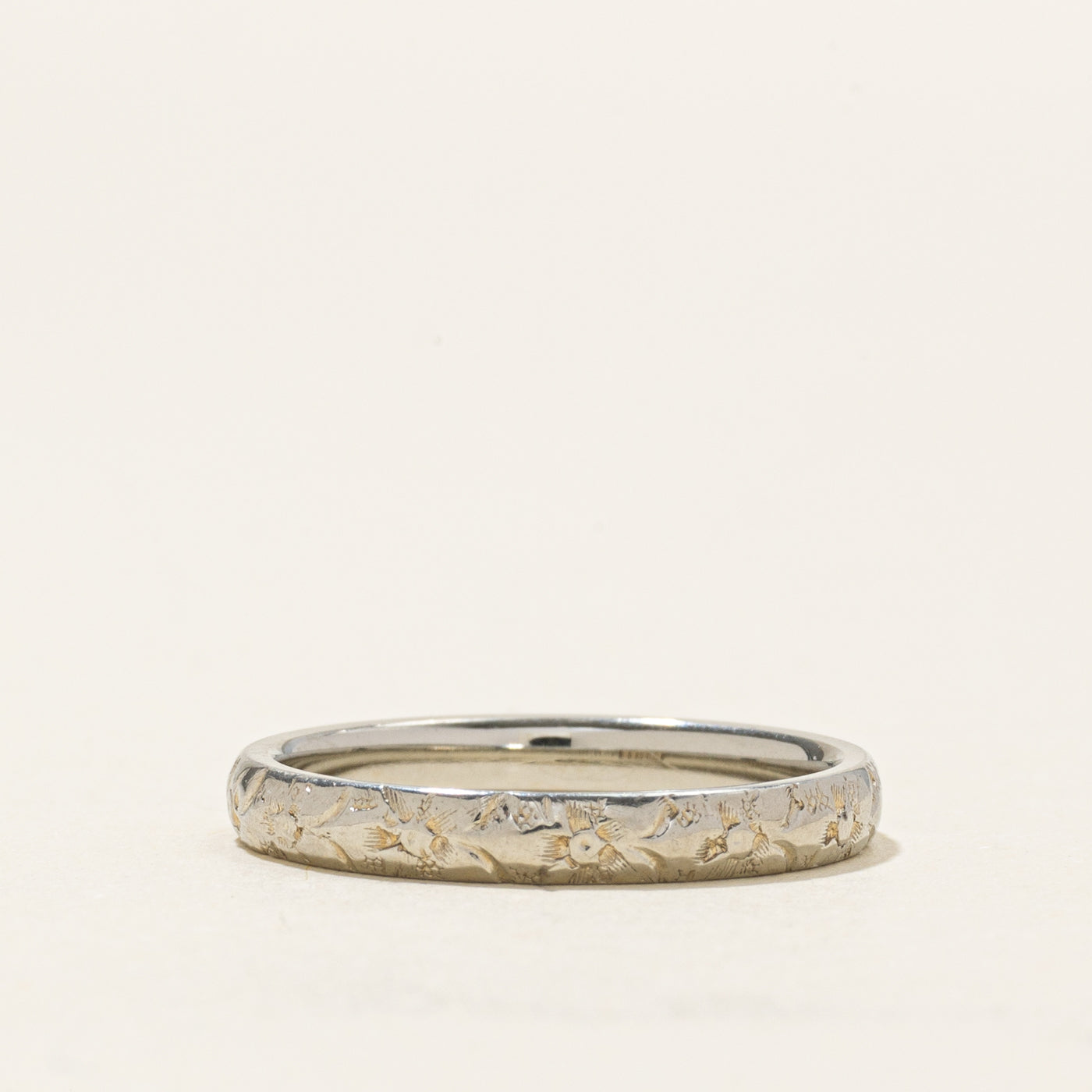 Alliance texturée en or blanc 18 carats | 2,65 mm | Taille 6