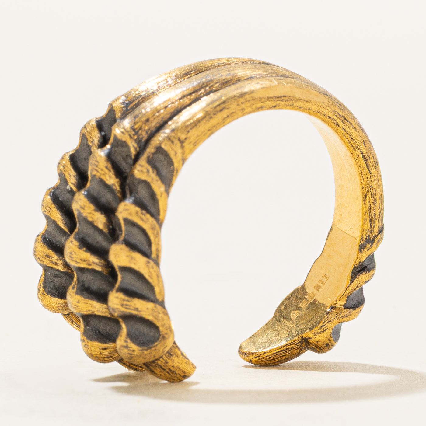 24k Yellow Gold Claw Ring | SZ 9.5
