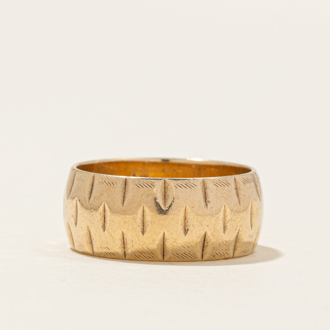 10k Yellow Gold Textured Cigar Band | 8.15mm | SZ 7