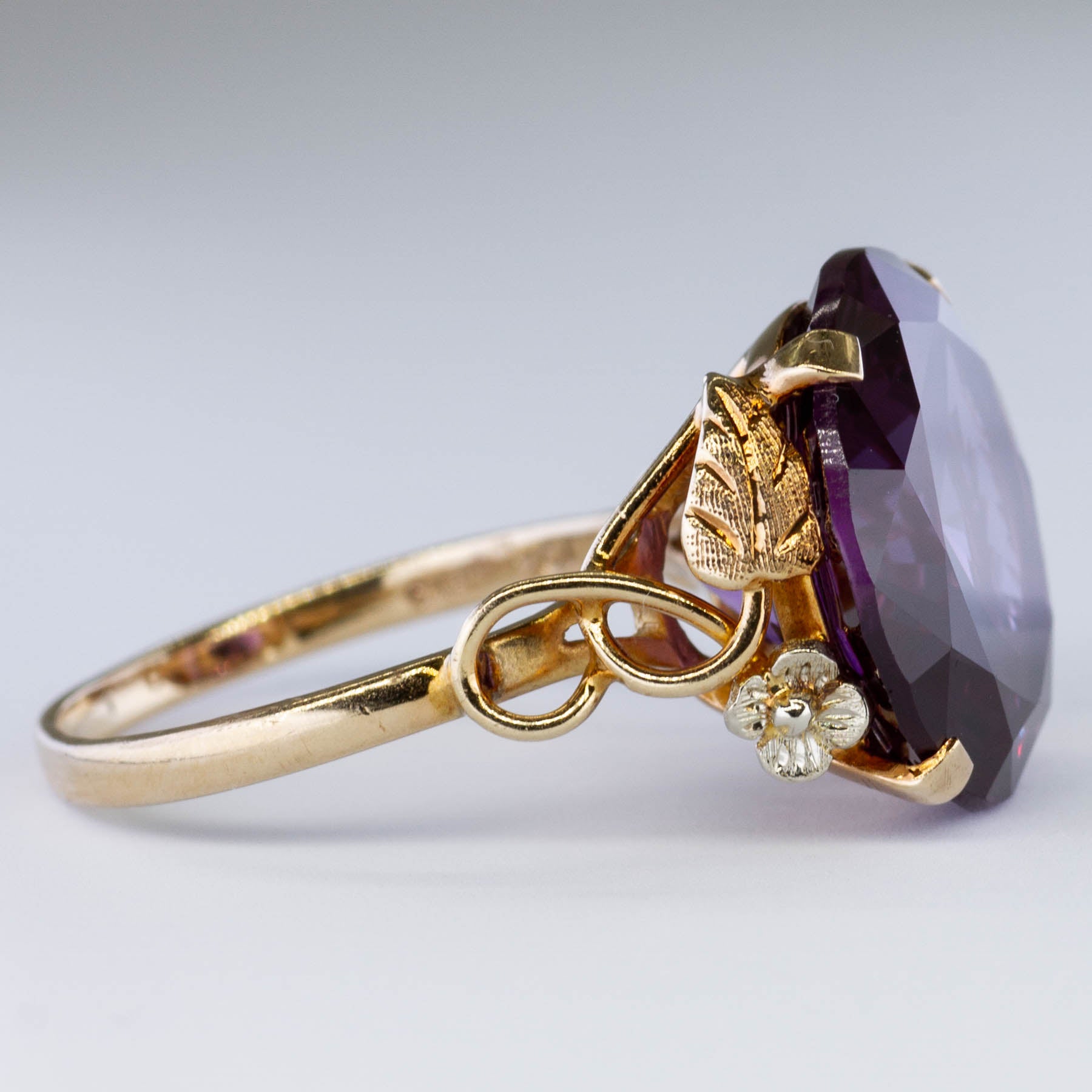 Birks' Retro Synthetic Purple Sapphire Cocktail Ring | 13.50ct | SZ 8.25 |