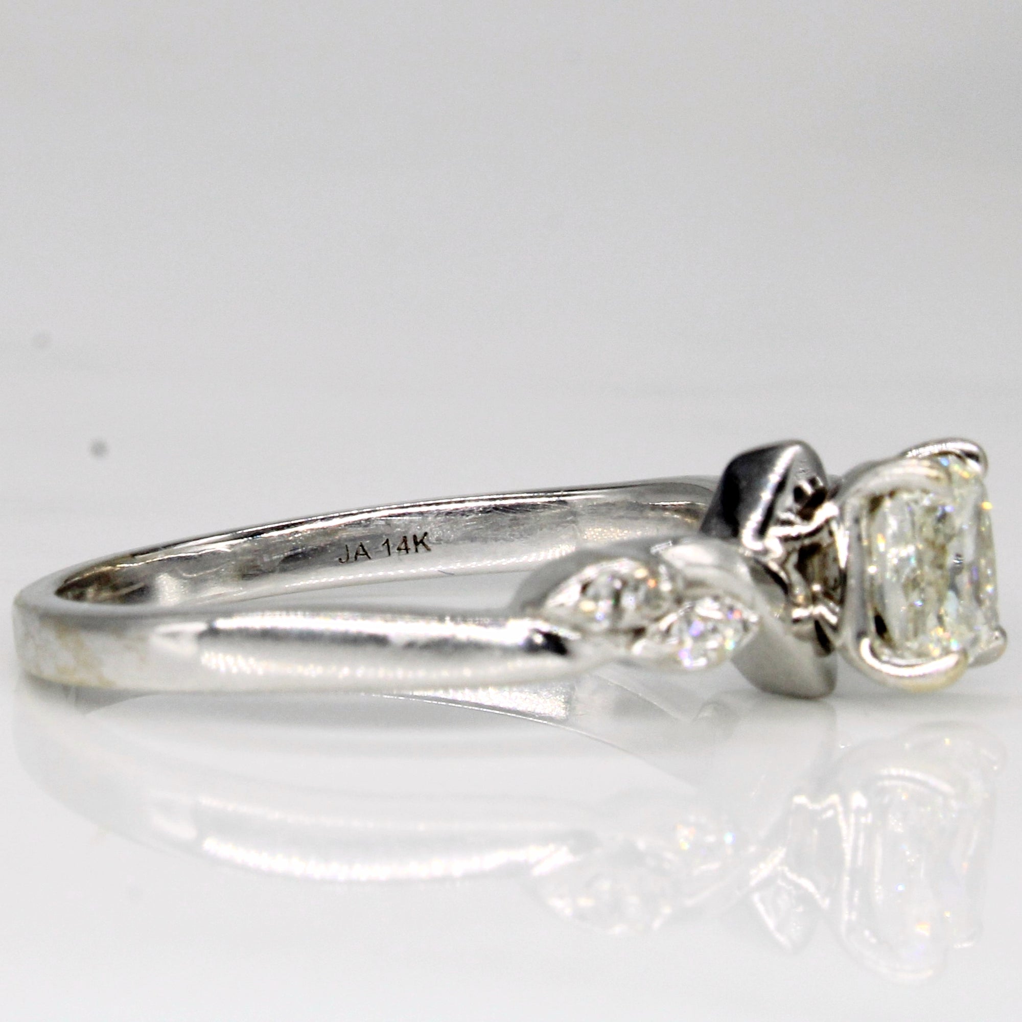 Cushion Brilliant Cut Diamond Engagement Ring | 0.98ctw | SZ 9 |