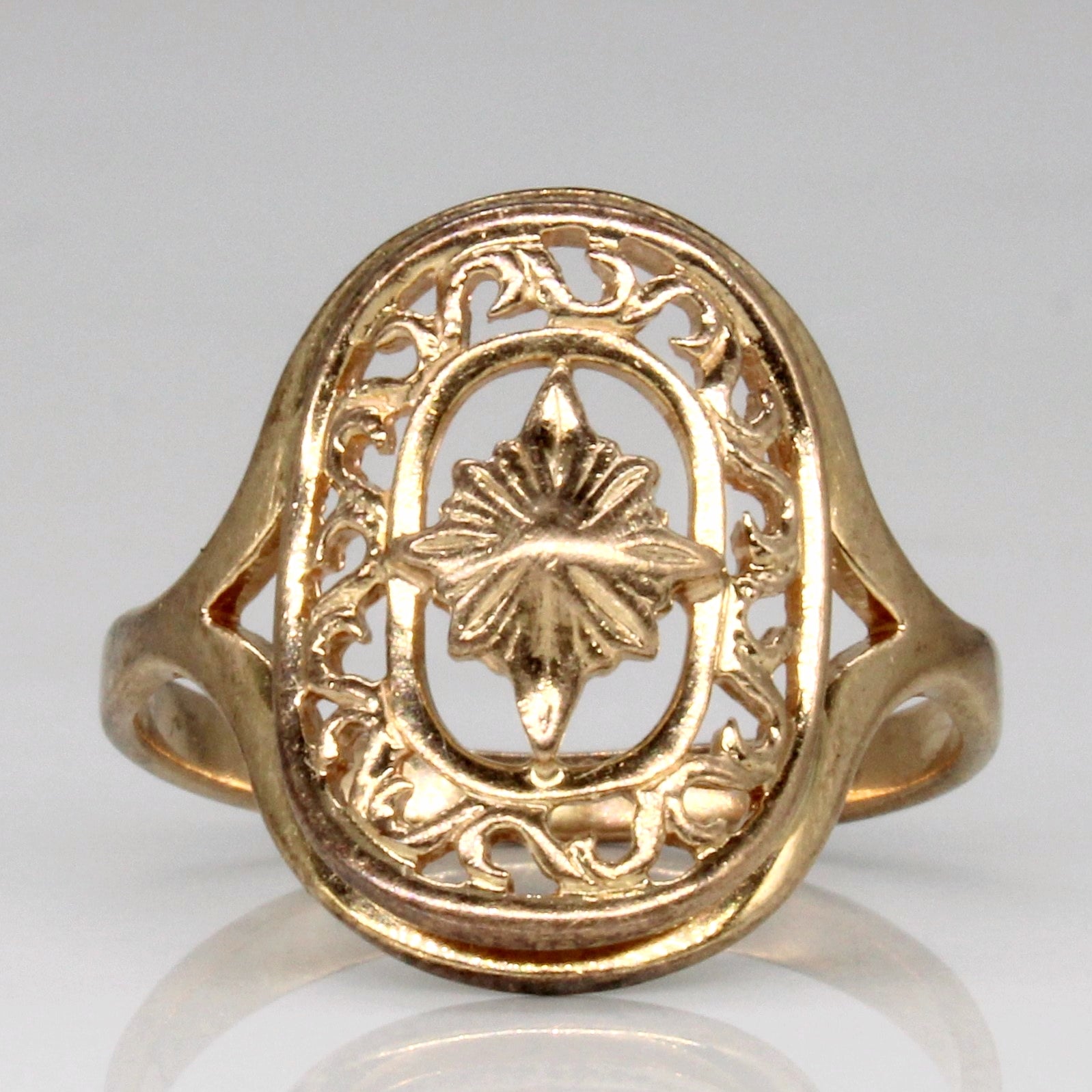 14k Yellow Gold Ring | SZ 8 |