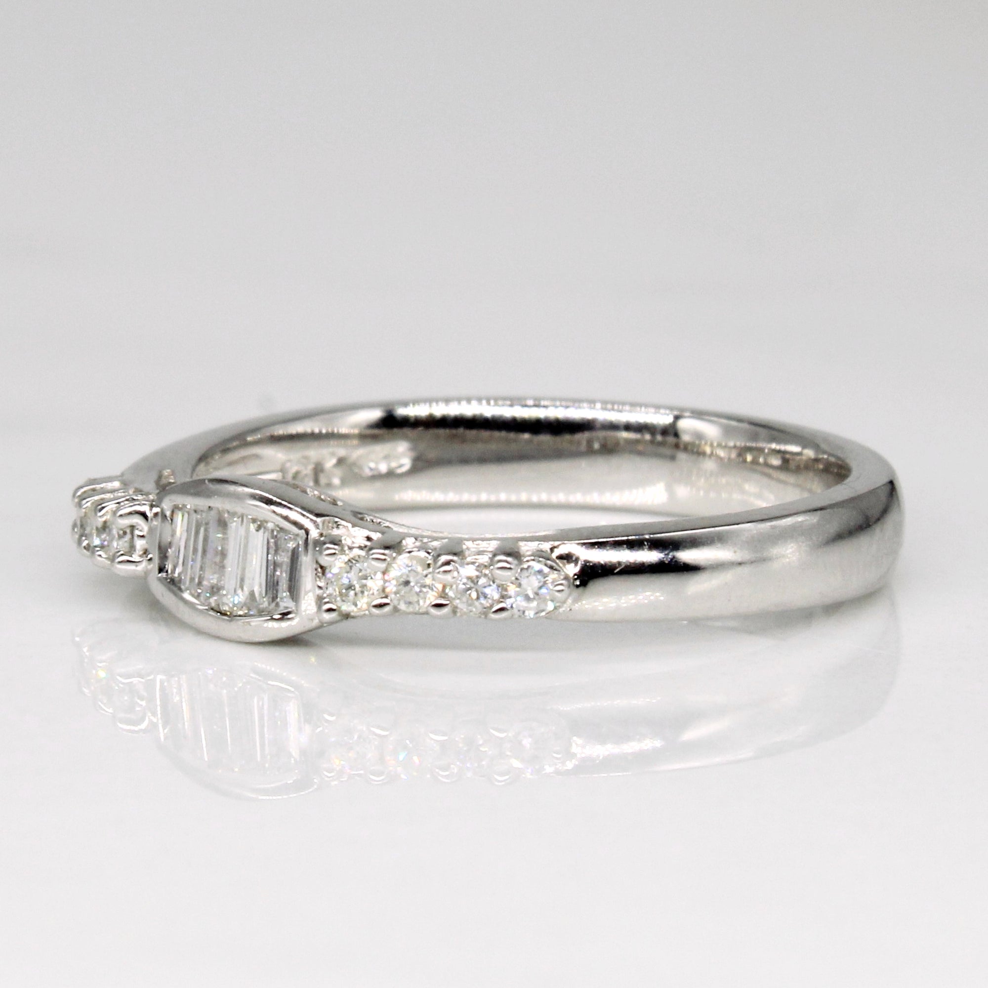 18k Baguette Diamond Ring | 0.15ctw | SZ 6.5 |