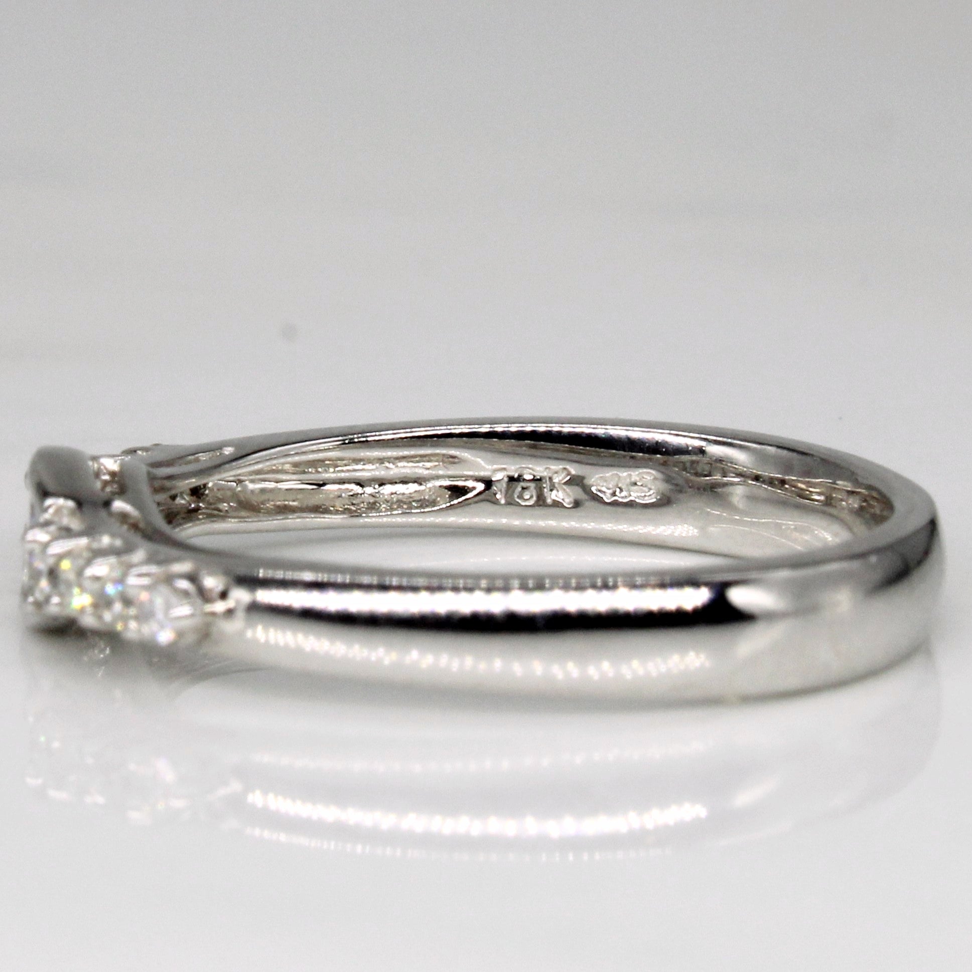 18k Baguette Diamond Ring | 0.15ctw | SZ 6.5 |