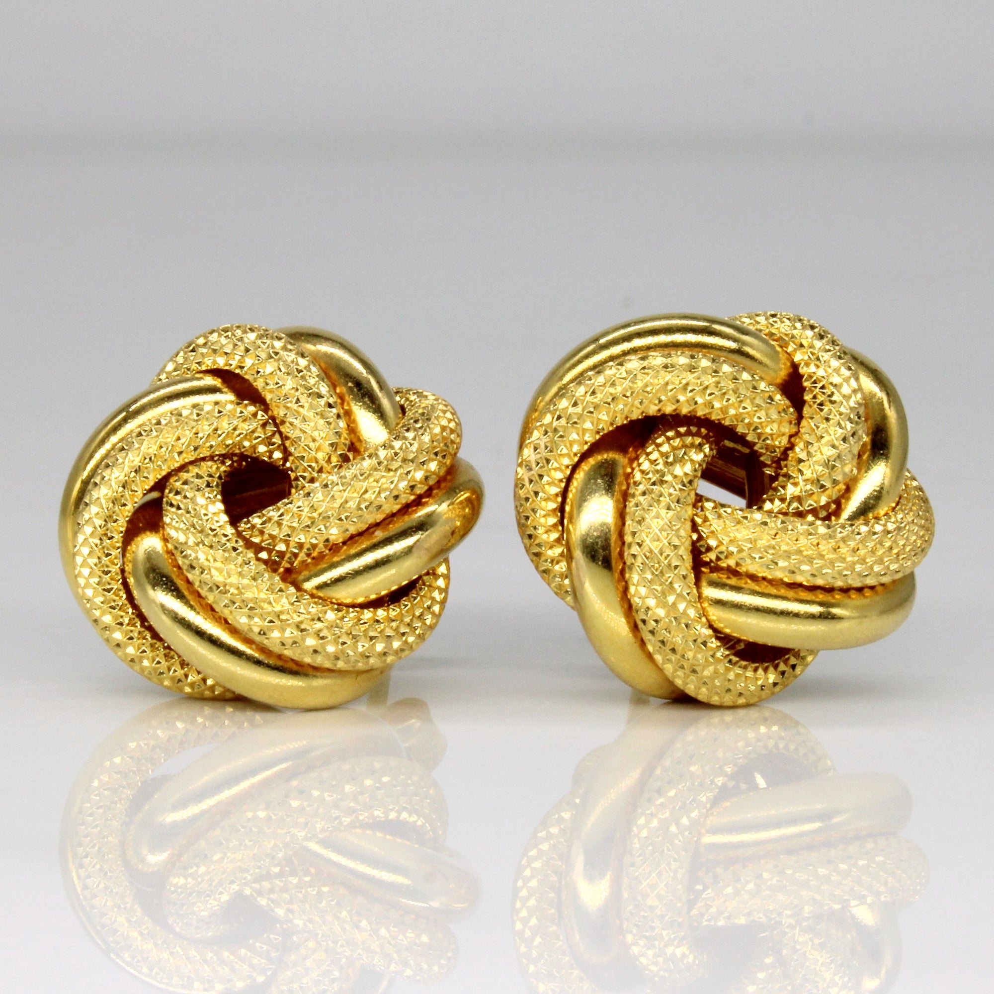 18k Yellow Gold Knot Earrings