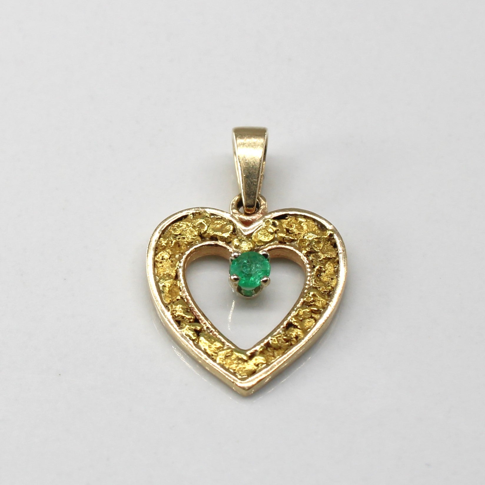 Nugget Filler Emerald Heart Pendant | 0.05ct |