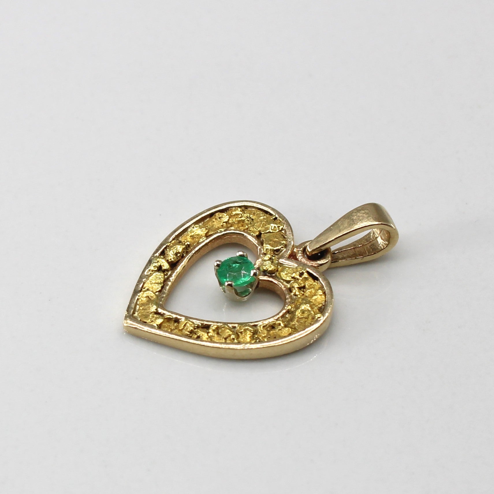 Nugget Filler Emerald Heart Pendant | 0.05ct |