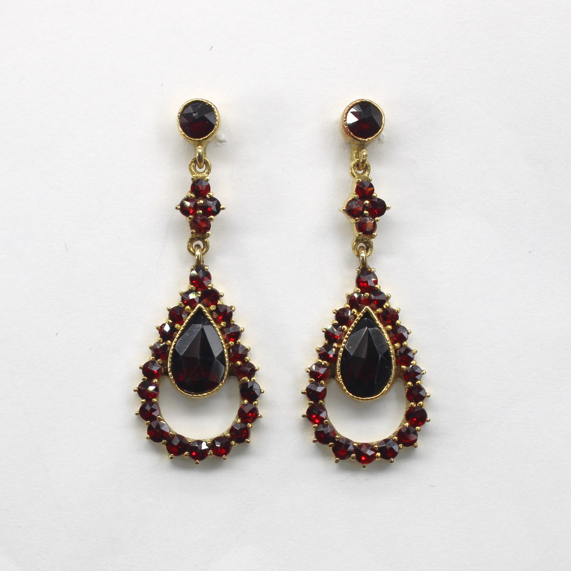 10k Yellow Gold Garnet Dangle Earrings | 3.00ctw |