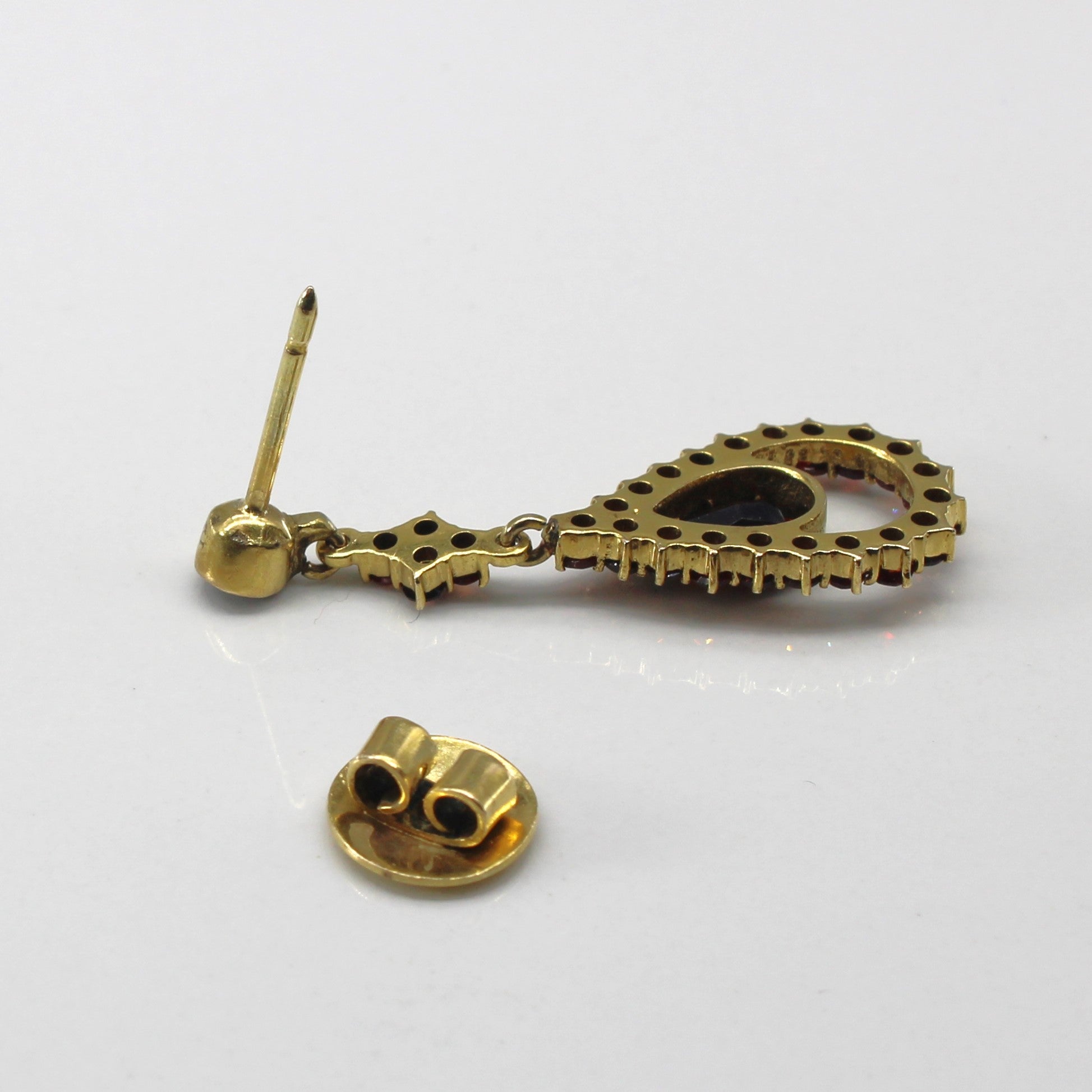 Boucles d'oreilles pendantes en or jaune 10 carats et grenat | 3,00 ct |