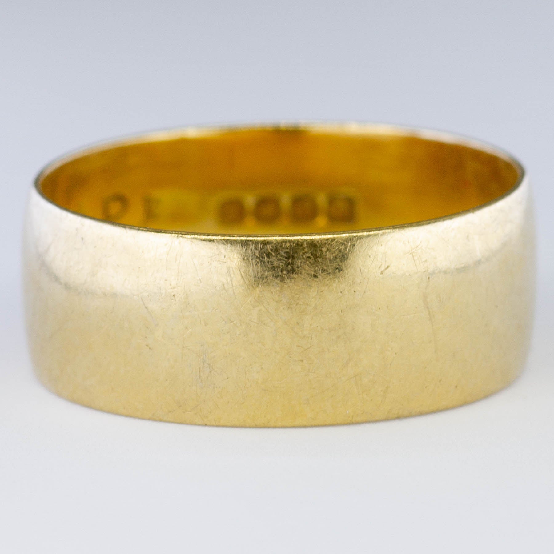 Hallmarked Yellow Gold Band | SZ 8.75 |