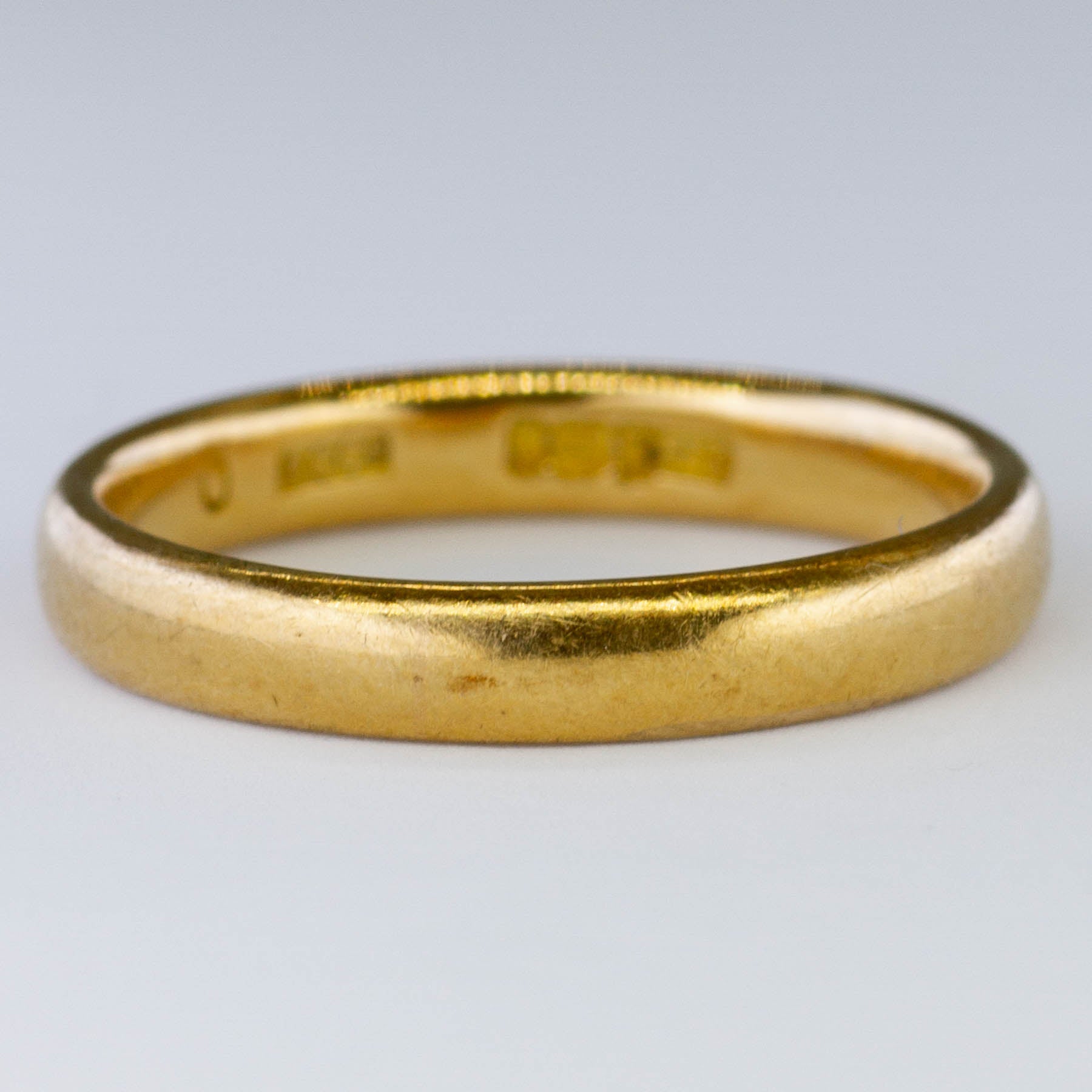 18k Yellow Gold Band | SZ 7.25 |