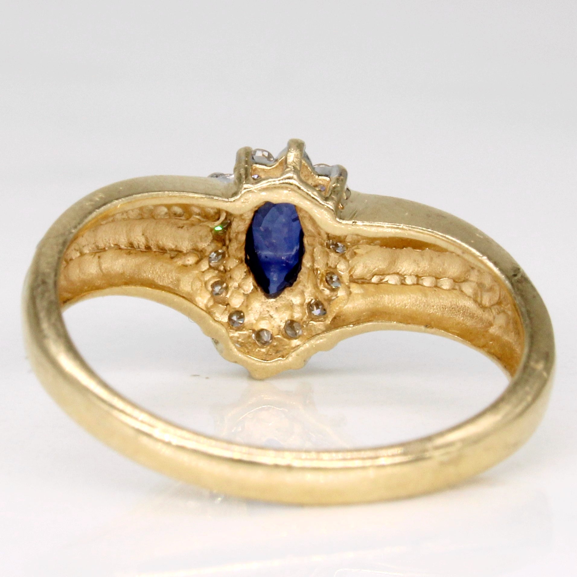Sapphire & Diamond Chevron Ring | 0.22ct, 0.07ctw | SZ 5.75 |