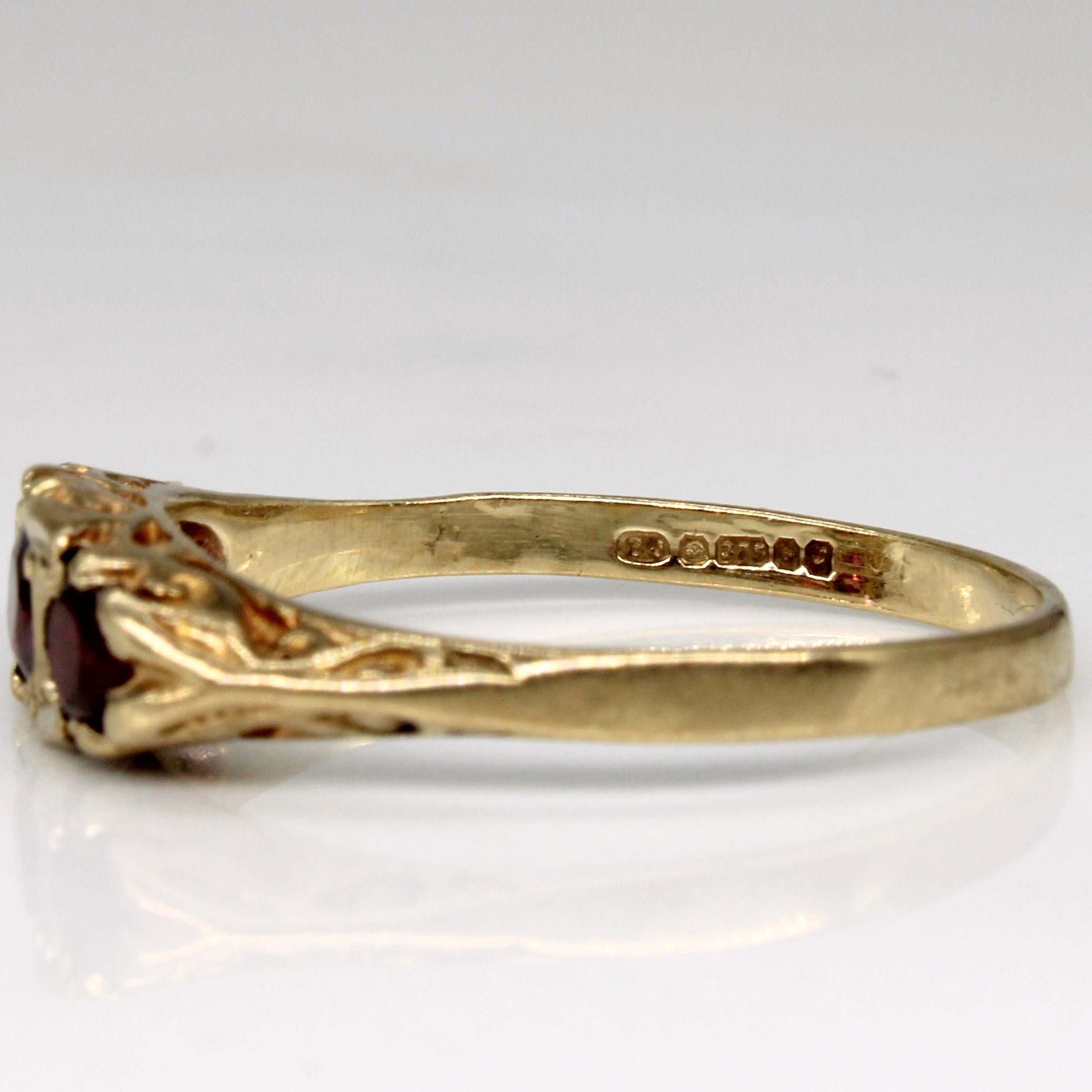 Bague trois pierres en grenat poinçonnée | 0,58 ct | Taille 8,5 | 
