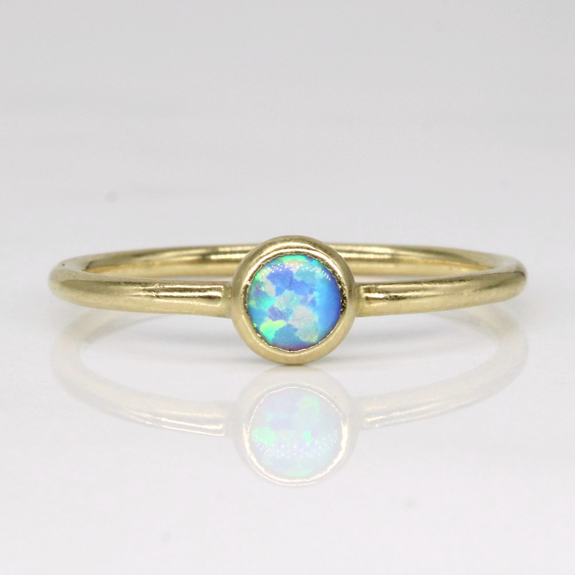 Opal Ring | 0.11ct | SZ 8.5 |